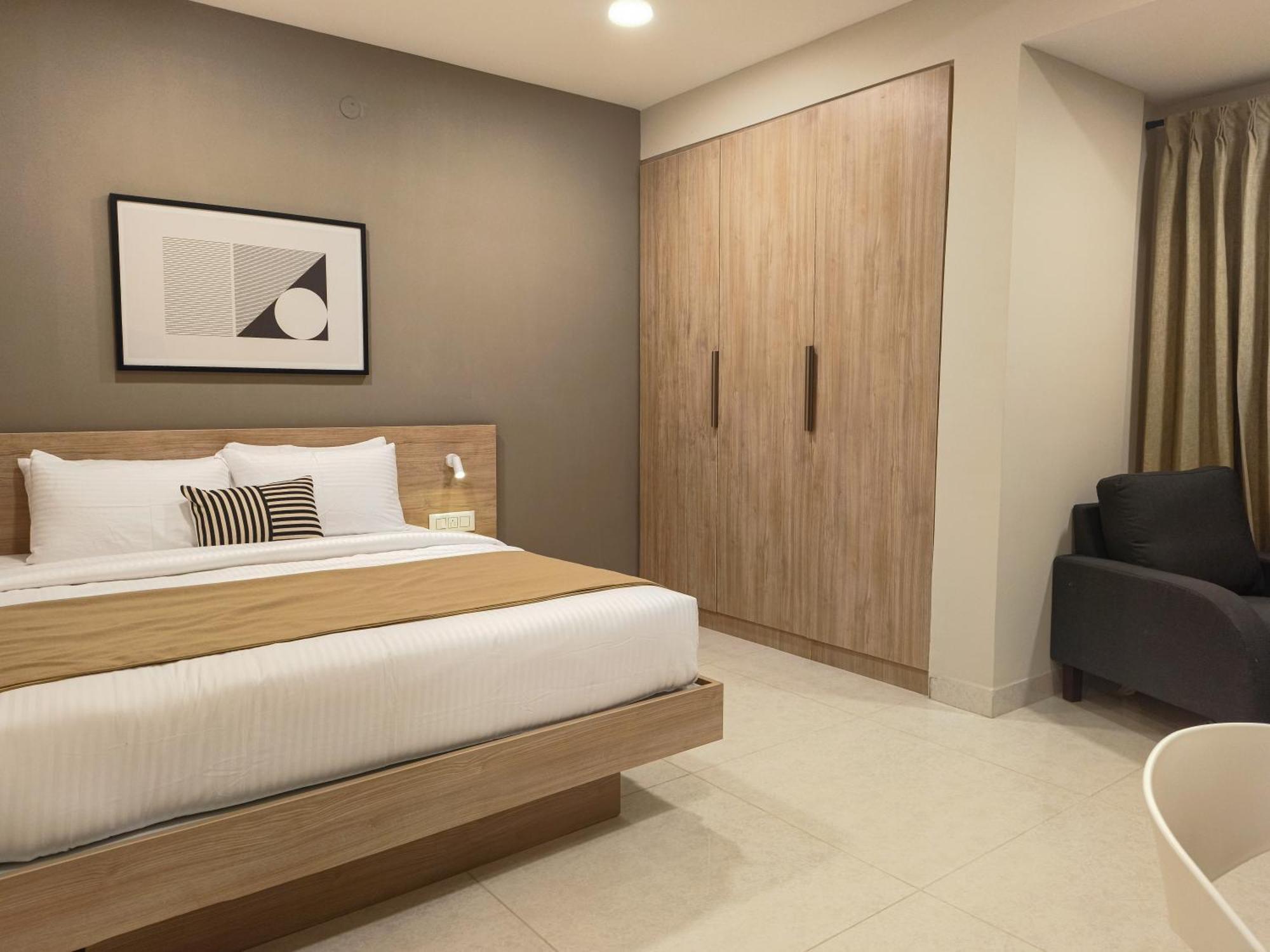Olive Hotel Millers Road By Embassy Group บังกาลอร์ ภายนอก รูปภาพ