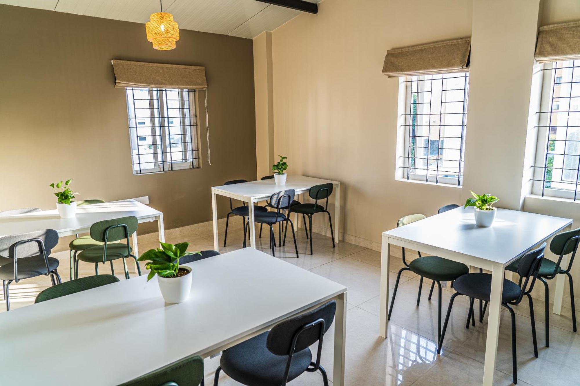 Olive Hotel Millers Road By Embassy Group บังกาลอร์ ภายนอก รูปภาพ